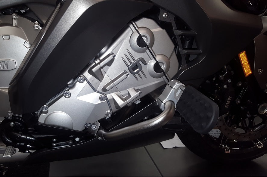 Ilium Works K1600GTL|K1600B|K1600GA (18-) Highway Pegs for