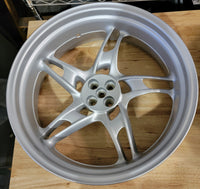 K1200 REAR WHEEL (ABS) - TAKE OFF